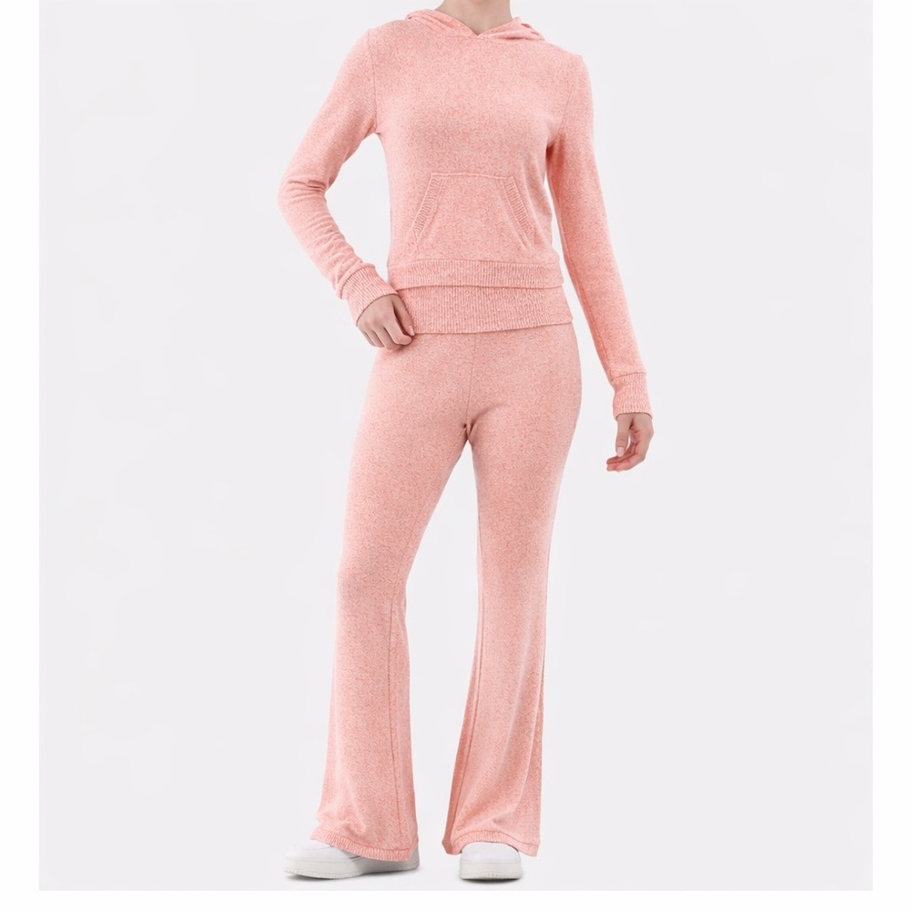 No Boundaries Women's Peach Lounge Set